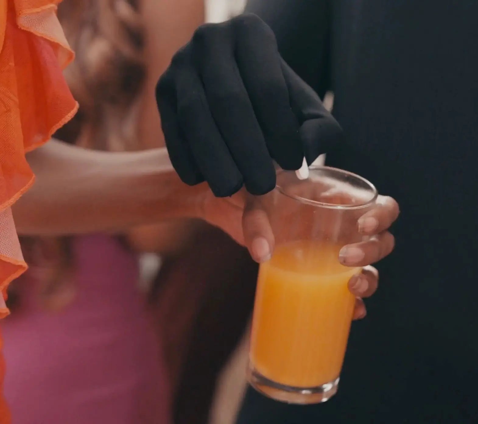 Charger la vidéo : la mission de capote2verre : vous protéger face à la soumission chimique