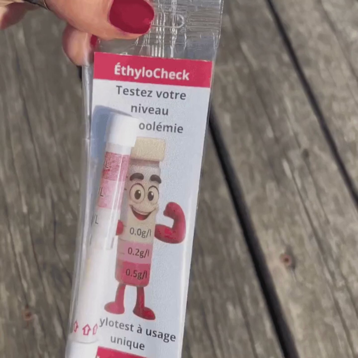 Ladda video: EthyloCheck™ - Engångs förebyggande alkoholtest (0,0 g/L - 0,2 g/L - 0,5 g/L)